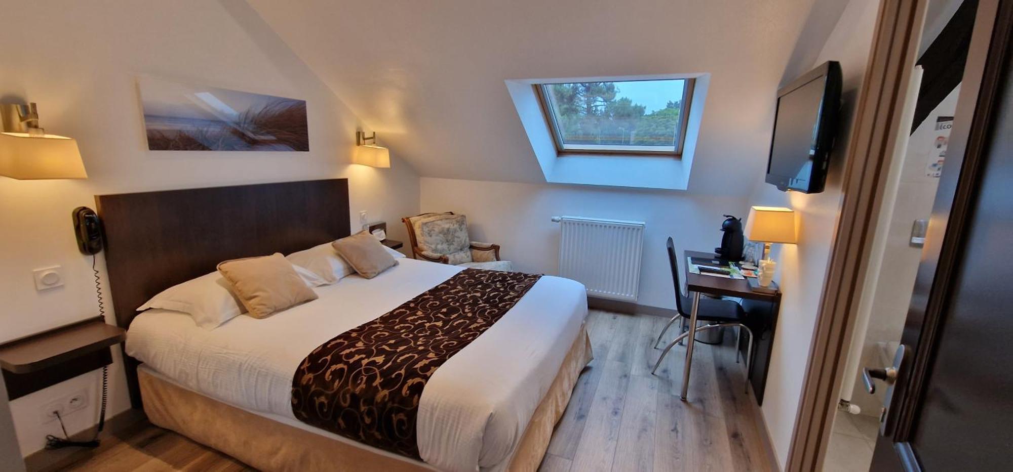 Hotel Le Bellevue Guer Eksteriør bilde